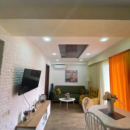 شقة Apartament Victoria تبليسي المظهر الخارجي الصورة