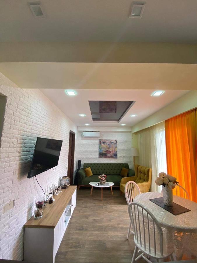 شقة Apartament Victoria تبليسي المظهر الخارجي الصورة