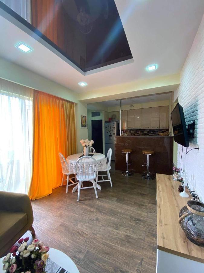شقة Apartament Victoria تبليسي المظهر الخارجي الصورة
